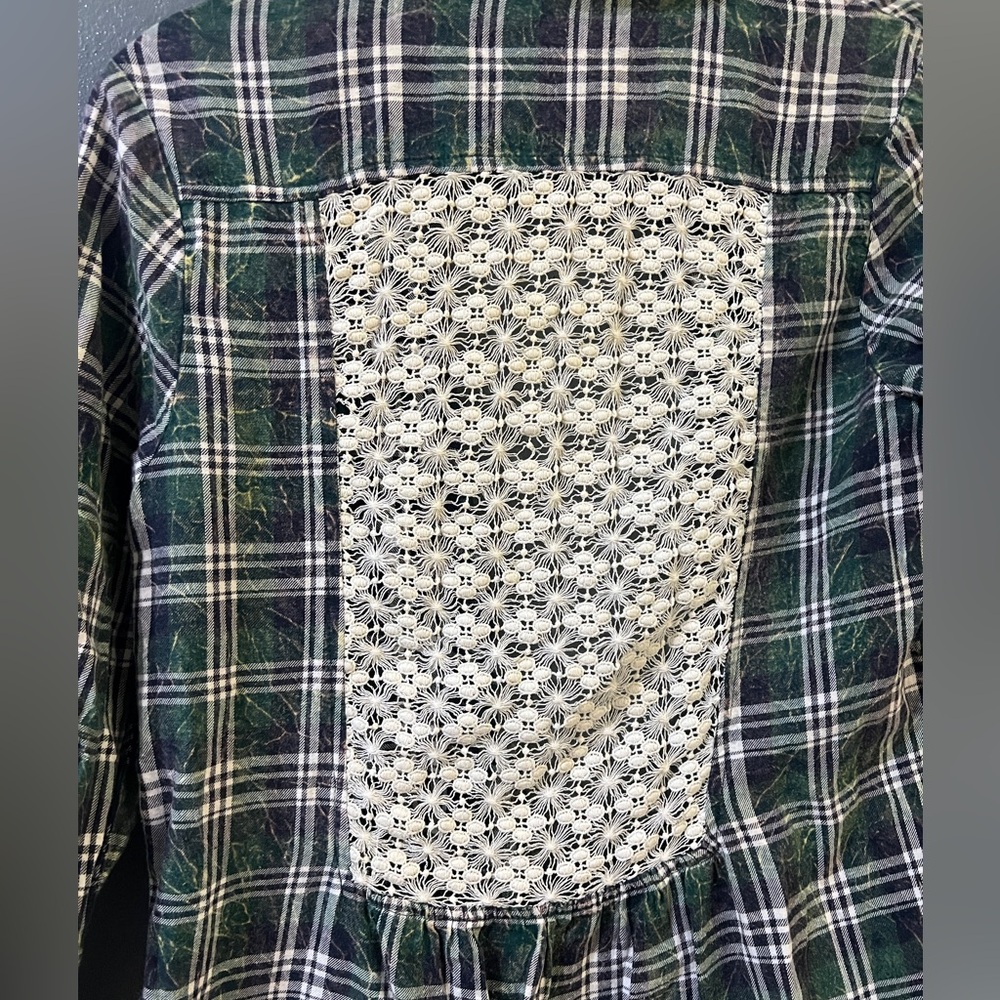 Anthropologie Plaid Button-Up Shirt - Picture 3 of 3